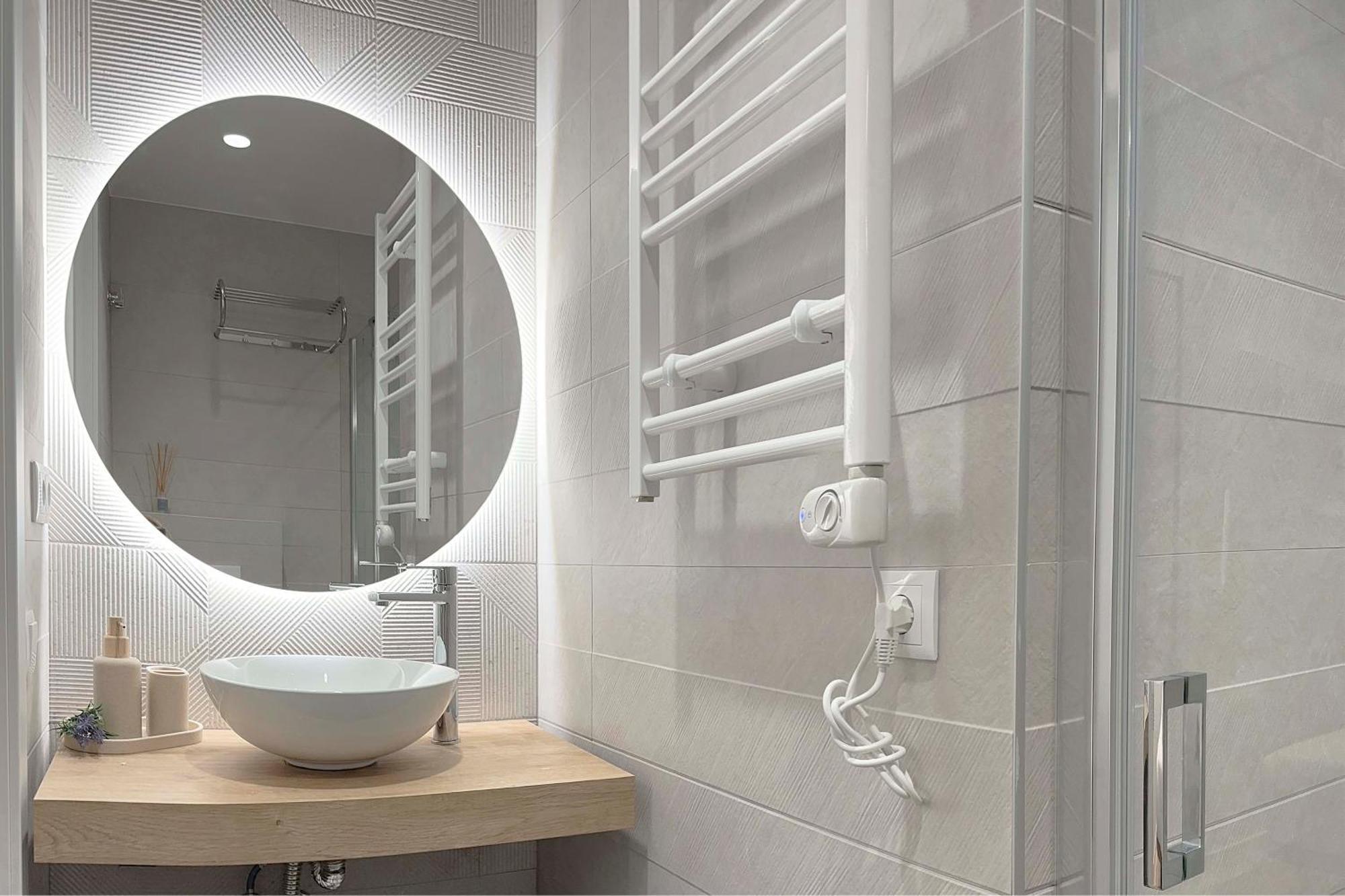 Boutique Plaza Catalonia Suites Cornella Cornellà de Llobregat Quarto foto